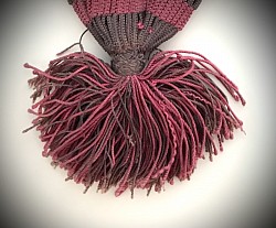 Tassel of threads