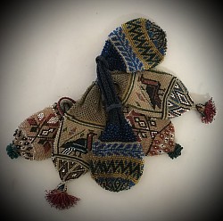 Victorian era beaded miser possibly from Turkey  pursemuseum2.com